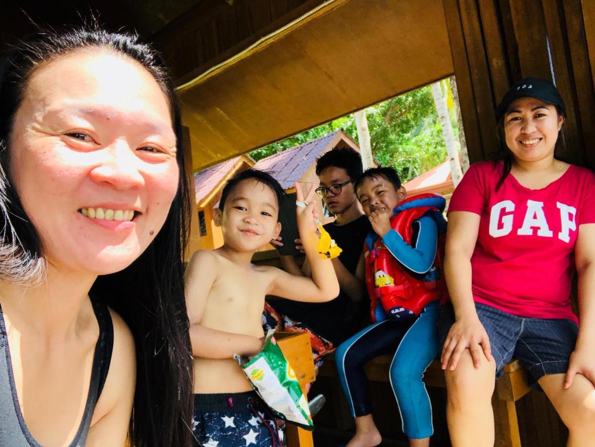 Aundanao Oasis Beach Samal Buitenkant foto