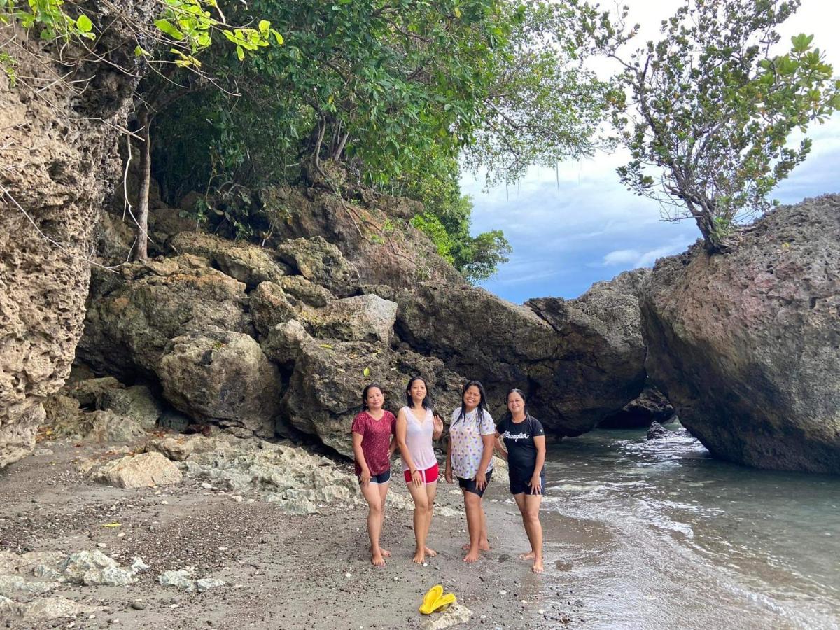 Aundanao Oasis Beach Samal Buitenkant foto